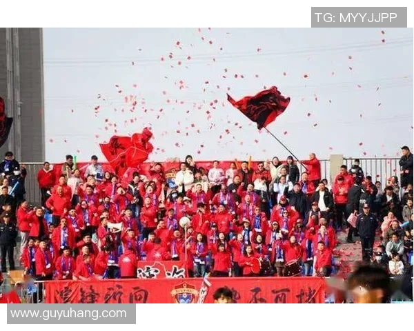 皇家盐城湖迎战曼联展现足球魅力激情对决引发球迷热议 皇家盐城湖迎战曼联展现足球魅力激情对决引发球迷热议